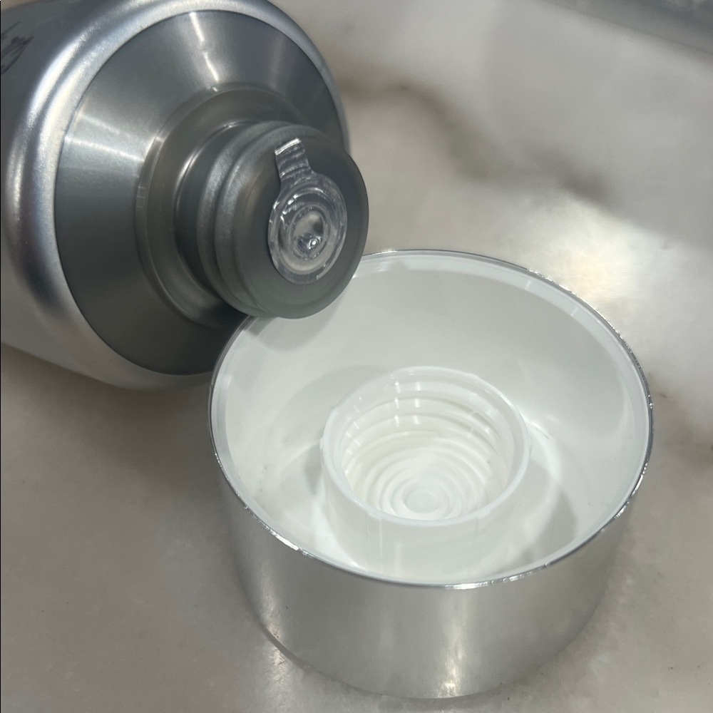 MONAT Studio One Hair Styling Blow Out Cream - Picture 4 of 4